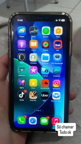 iPhone 11 e moto g35