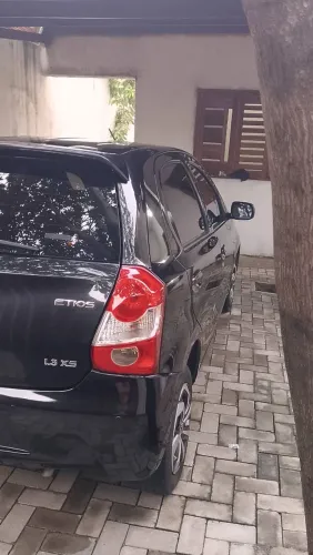 Toyota Etios XS 1.3 Flex 16V 5P Mec. 2013