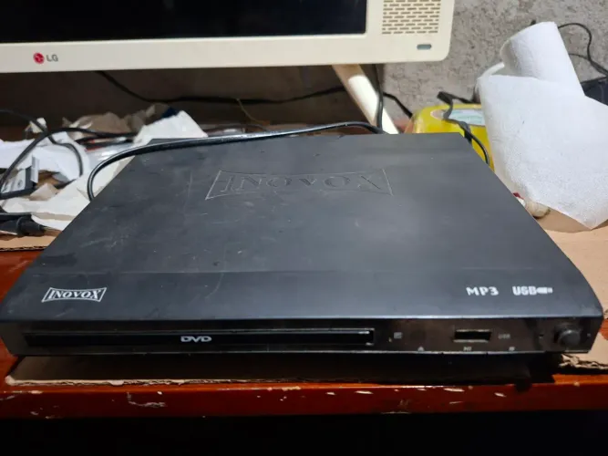 Aparelho dvd inovox em perfeito funcionamento..obs: sem controle