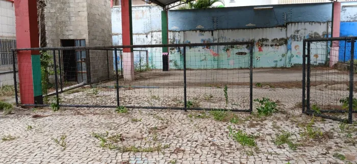 25 metros de Alambrados