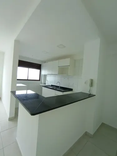 Imóvel para aluguel possui 57 metros quadrados com 2 quartos em Santo Amaro - Recife - PE