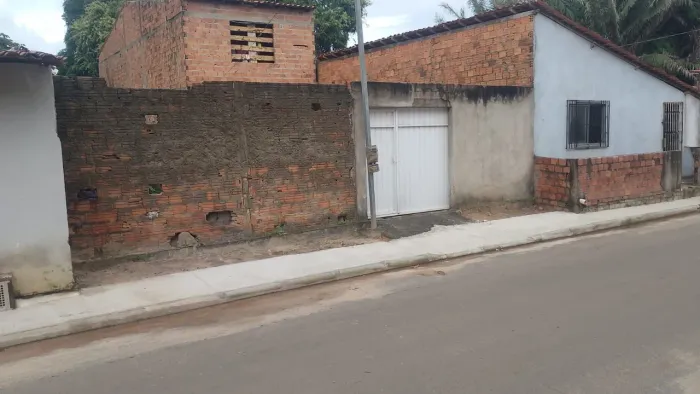 Vendo terreno  entre o parque Jair e parque vitória mais informações no whats *50