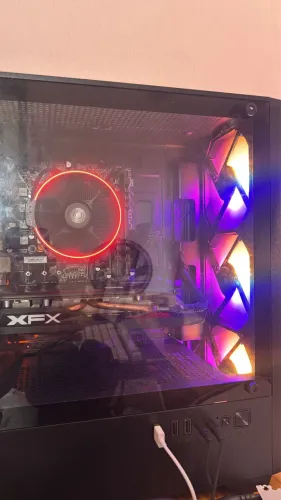 Pc gamer amd ryzen 7 2700