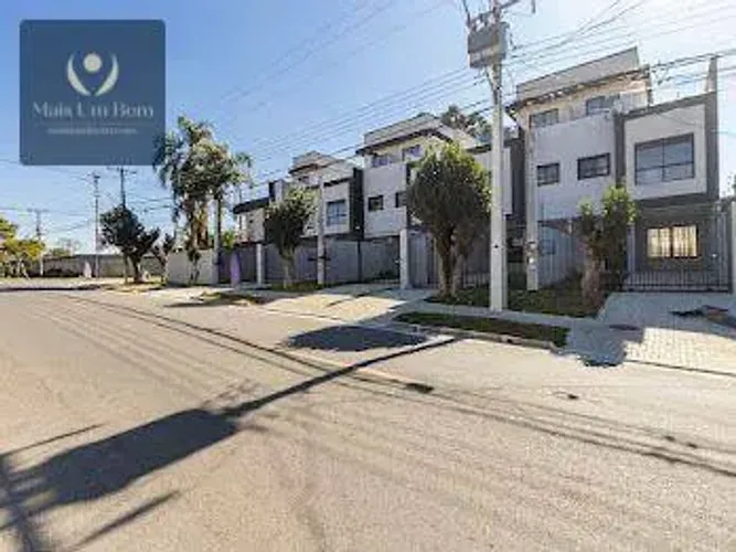 Sobrado com 136 m² , 3 quartos (1 suíte) à venda por R$ 799.000 - Cajuru - Curitiba/PR