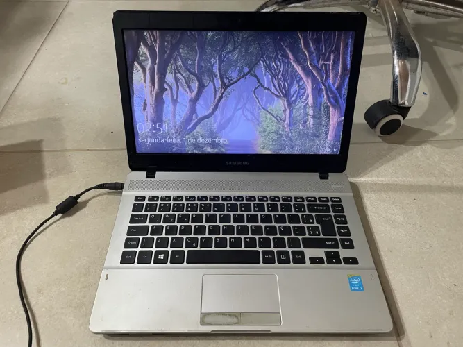 Notebook Samsung funcionando perfeitamente. Intel Core i3, 4 gb de RAM