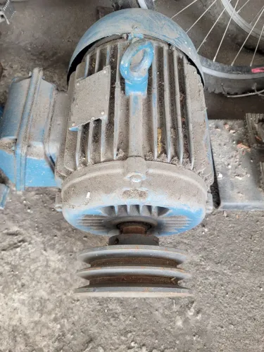 Motor WEG W22 Plus 7,5 CV Trifásico 1740 RPM 220/380V