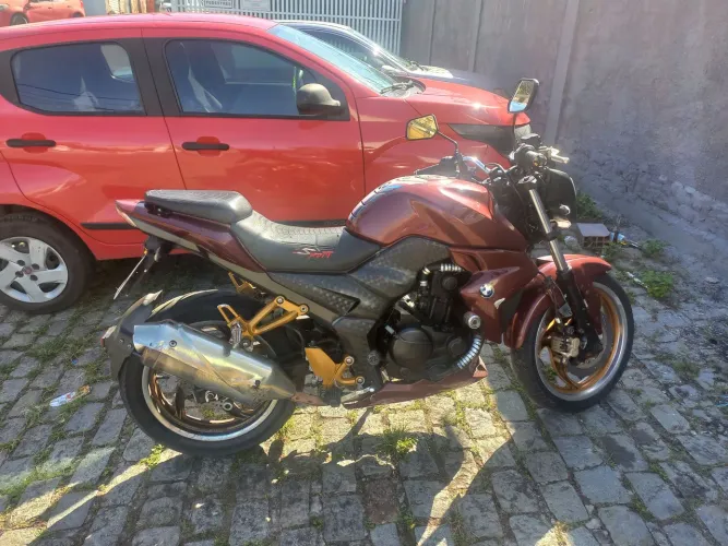 Moto muito boa de rodar só precisa
