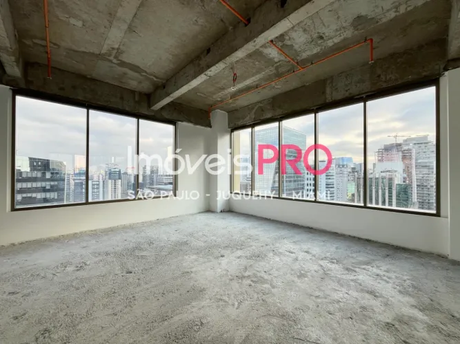Laje corporativa com 325 m² na Faria Lima | Ao lado do Patio Victor Malzoni | Vista única