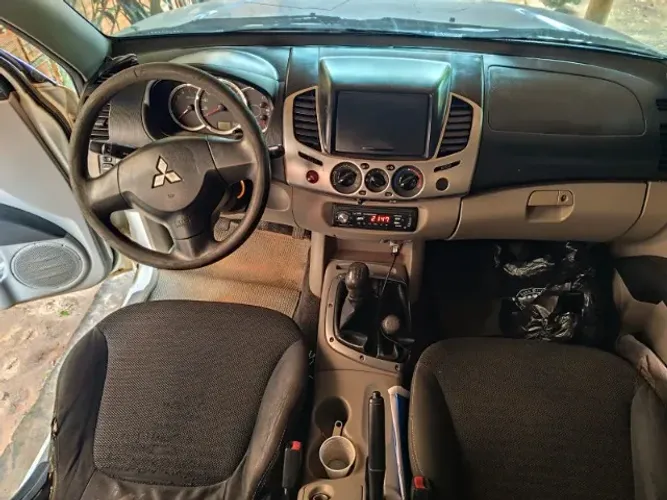 Mitsubishi L200 Triton GLX 3.2 CD TB Int.diesel MEC 2013