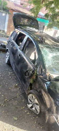 Vendo peças de carro Space Fox  para sucata ou vendo o carro inteiro 