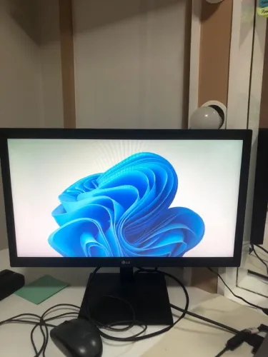 Monitor PC LG HDMI 19,5pol