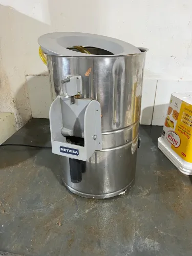 Lote com descascador de batata, cebola e alho 