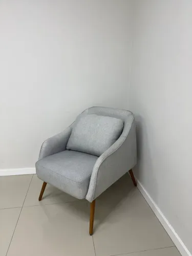 Poltrona de Linho Cinza