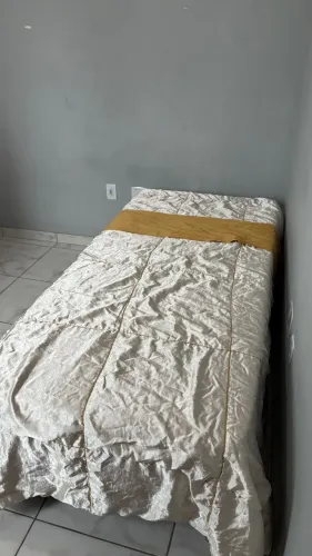Alugo quarto no meu apartamento na Granja dos Cavaleiros