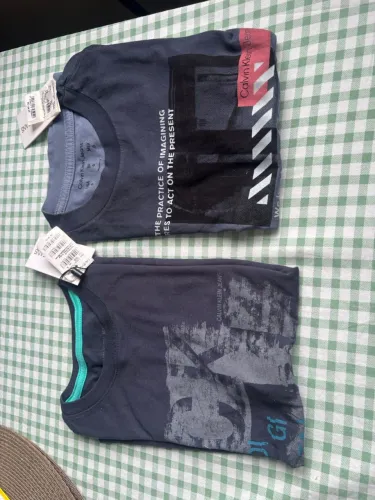Blusas novas marca Calvin Klein e reserva tamanho 6 anos 