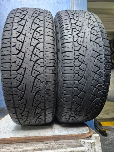 Par de pneus 235/65r17 pirelli Scorpions