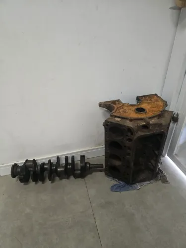 Peças para motor FORD V8 292 (Bloco Virabrequim Comando Volante)