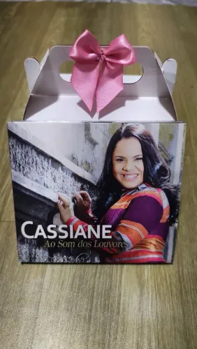 CD Cassiane- Ao Som dos louvores/ Original. 
