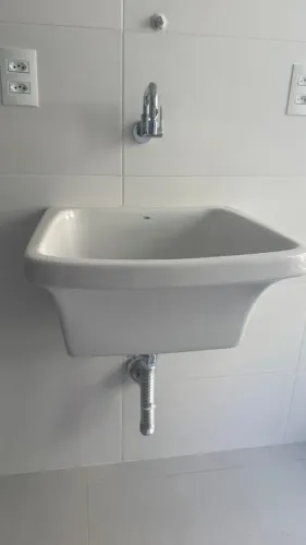Tanque Celite 52 cm Completo com Torneira e Sifão - Estado de Novo