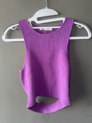 Blusa cropped Zara
