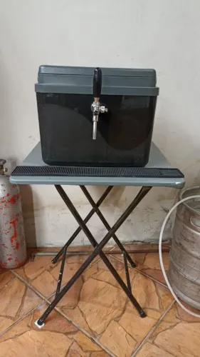 Vendo chopeira a gelo + kit extração completo + mas casco 50l 