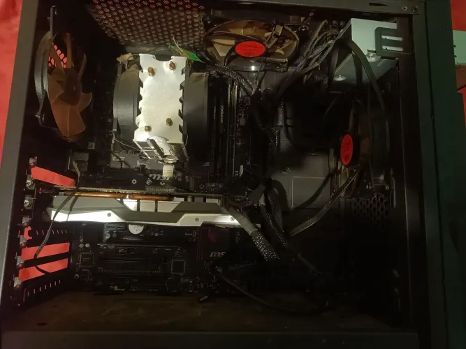 PC GAMER 24 GB RAM INTEL I5 1060TI 6GB