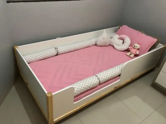 Cama infantil solteiro montessoriana