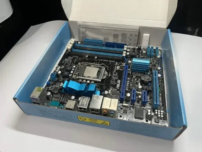 Placa mãe Asus p7p55-m + processador I5