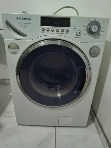 Lava e seca Eletrolux 9kg