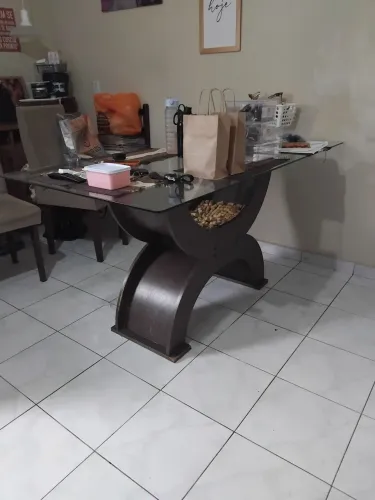 Mesa jantar observação sem cadeiras 
