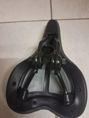 Vendo banco de bicicleta confortável 