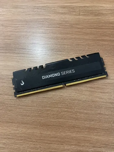 Memória RAM DDR4 Rise Mode Diamond Series 8GB 3200MHz