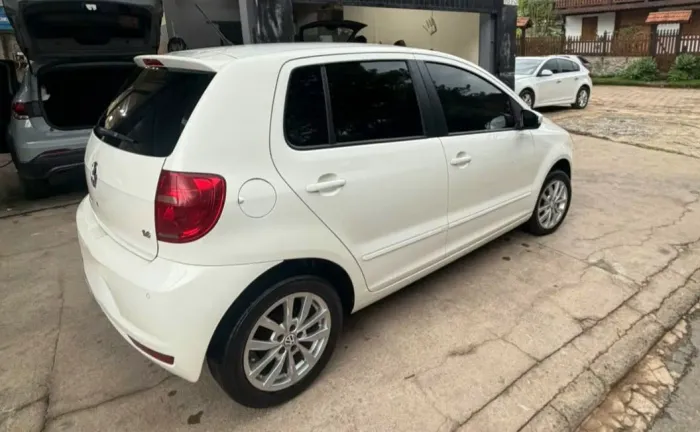 Volkswagen Fox 1.6 MI Total Flex 8V 5P 2014