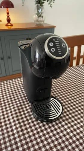 Cafeteira Nescafé Dolce Gusto Arno Genio S Plus Preta 110v