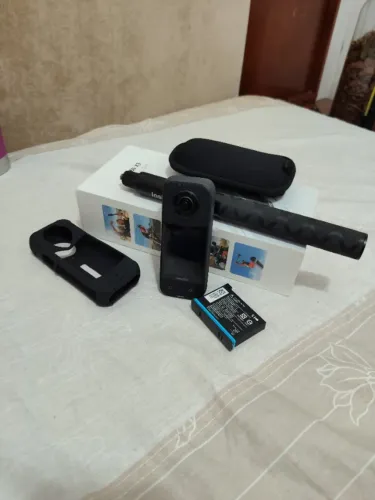 Insta360 X3