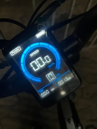 Bicicleta elétrica mini 1 mês de uso