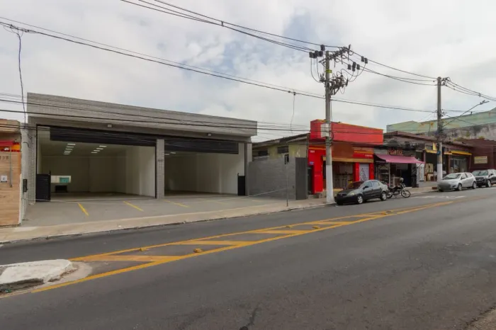 Loja na Avenida Olavo Egídio de Souza Aranha, 1687 161 m²