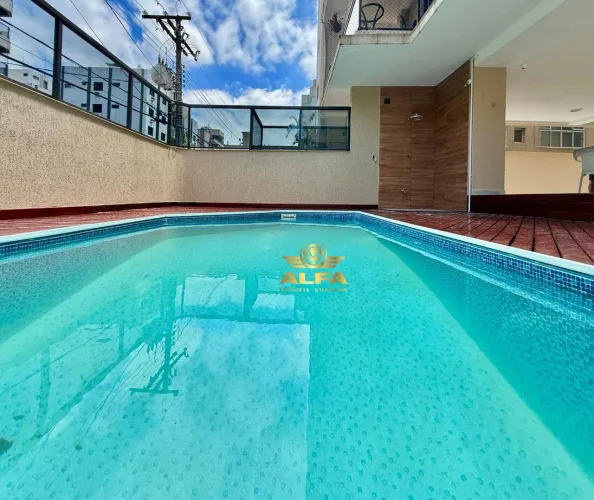 Apartamento à Venda na Praia da Enseada, Guarujá, com Sacada e Piscina  Alfa Imóveis Guaru