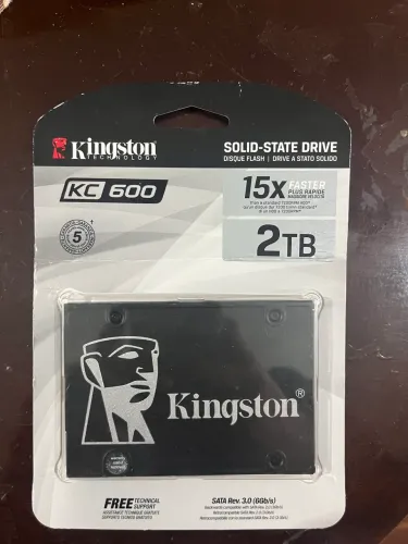 SSD de 2TB SATA III SFF 2,5" Série KC600 para desktop/notebook novo lacrado 