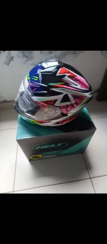 Vendo Capacete Helt Original na caixa novo nunca usada- Tamanho 60