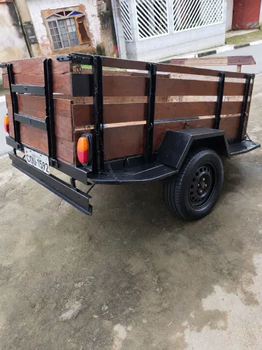 Carretinha fazendinha super conservada