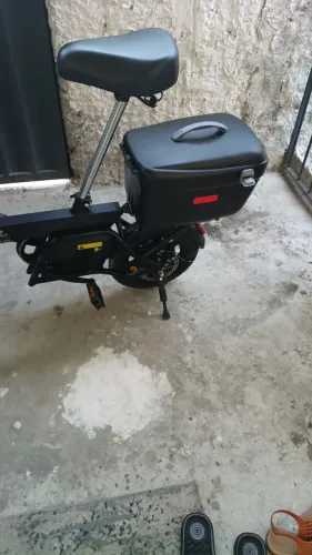 Vendo bicicleta elétrica toda boa tem nota fiscal um mês de uso Moro em vila de Abrantes