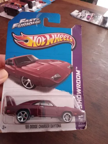 Hot Wheels 69 Dodge charger Daytona 