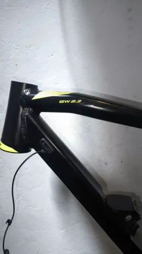QUADRO OGGI E-Vibe Big Wheel 8.3 Aro 29 Combativel Com motor Shimano