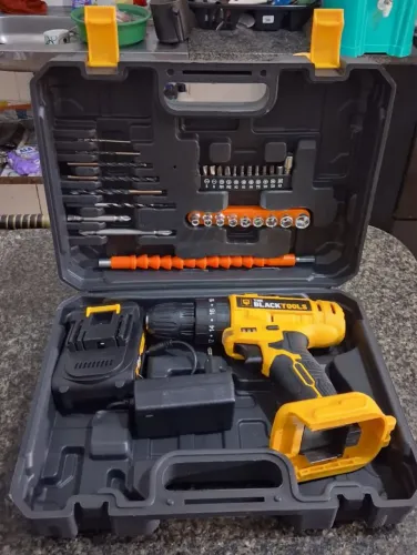 Parafusadeira e Furadeira de impacto the Black Tools Bateria 21v 1400rpm, Bivolt e maleta