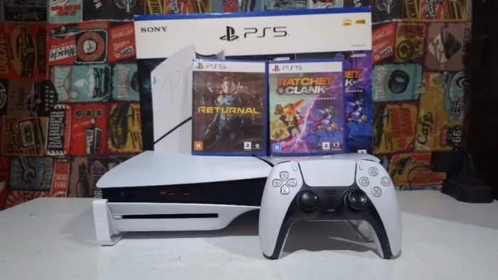 PS5 Mídia Física Impecável + 4 Jogos + Controle Extra Lacrado + Base Carregadora | Kit Com