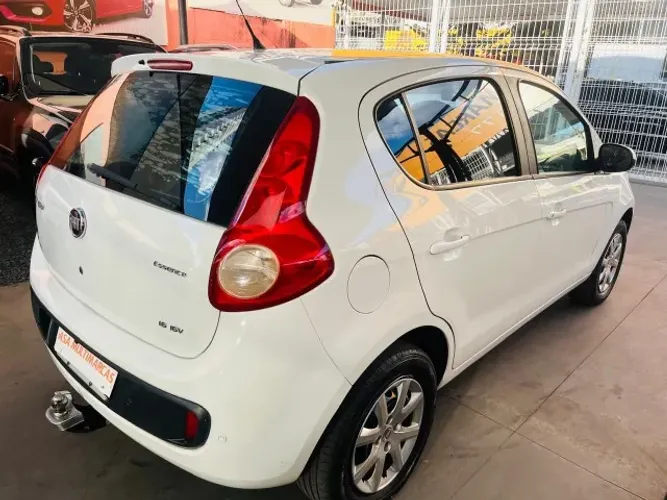 Fiat Palio Essence 1.6 Flex 16V 5P 2013