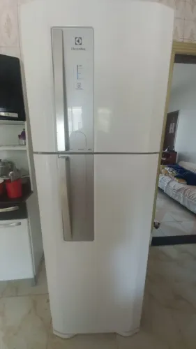 Geladeira Electrolux DF42 frost free 382L