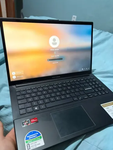 Notebook ASUS Ryzen 5 7520U 512GB SSD NVme
