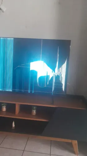 Tv para retirada de peças 